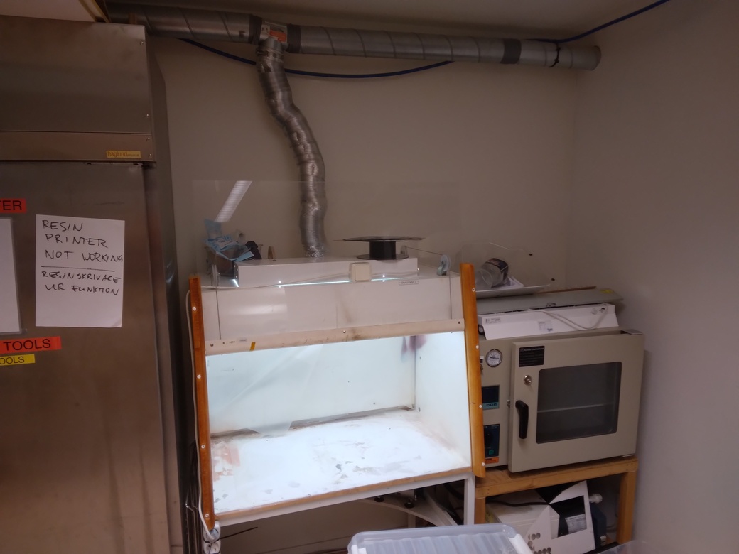 The fume hood