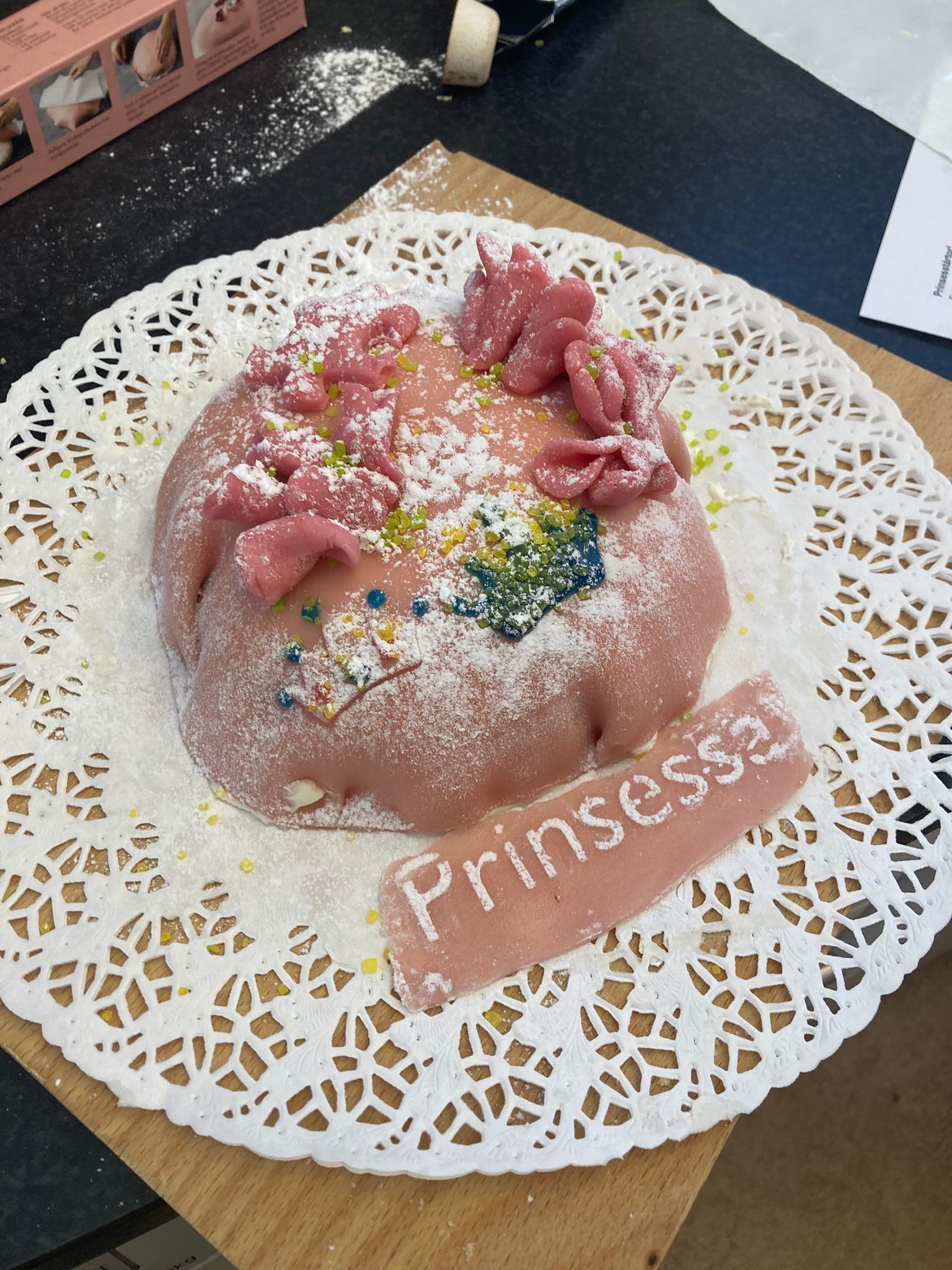Prinsessdagen 20260418 bakelse